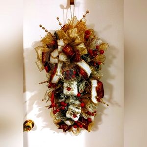Elegant Christmas Wreath